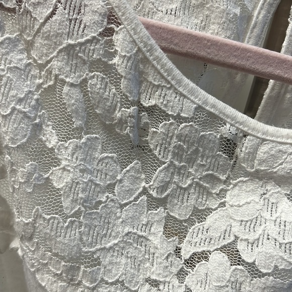 Hollister dainty white button back tank- S - Picture 4 of 5